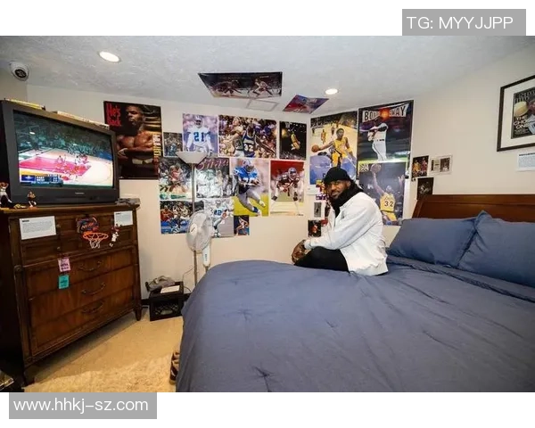 勒布朗穿便装坐场边犹如禅师遗位老将心态引热议