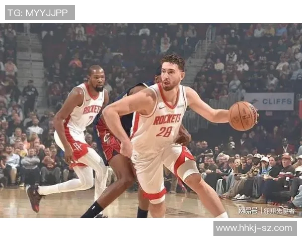 小贾巴里称赞申京关键时刻接管比赛并为他三分球命中感到高兴